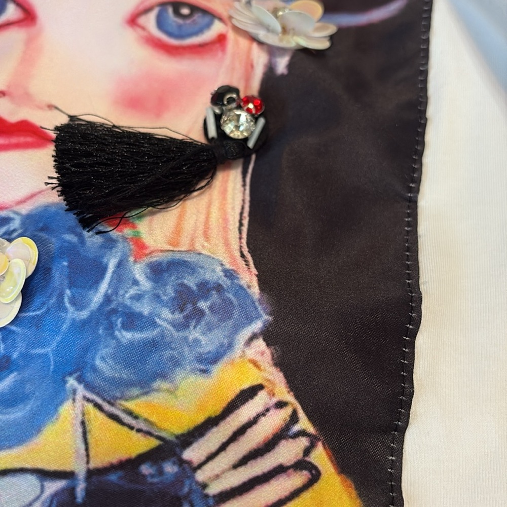 MISS FAMILY EQUIPMENT 1975 L/XL funky and fun mixed media t shirt of a painting - Picture 9 of 9